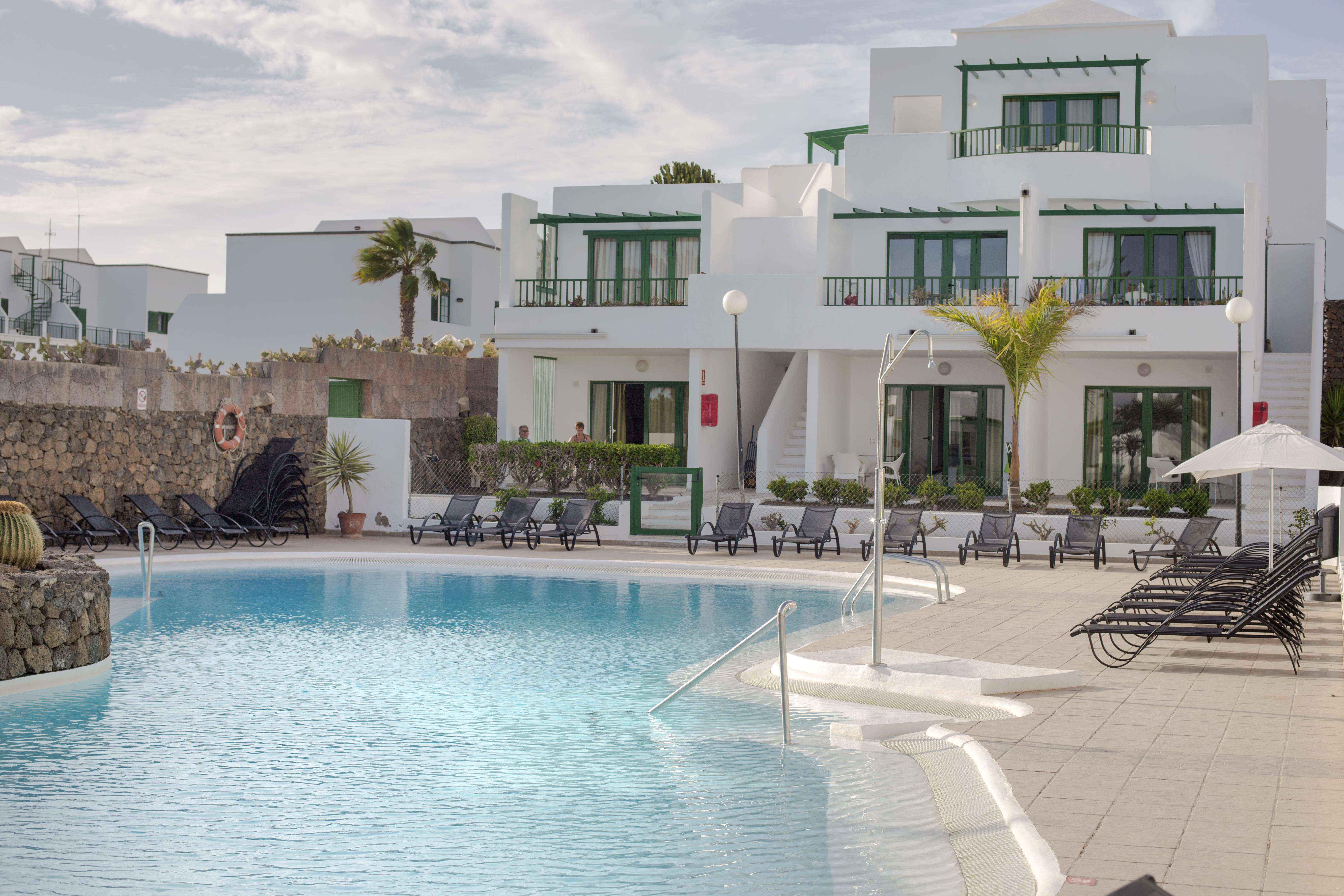 Apartamentos El Guarapo Коста-Тегисе Экстерьер фото